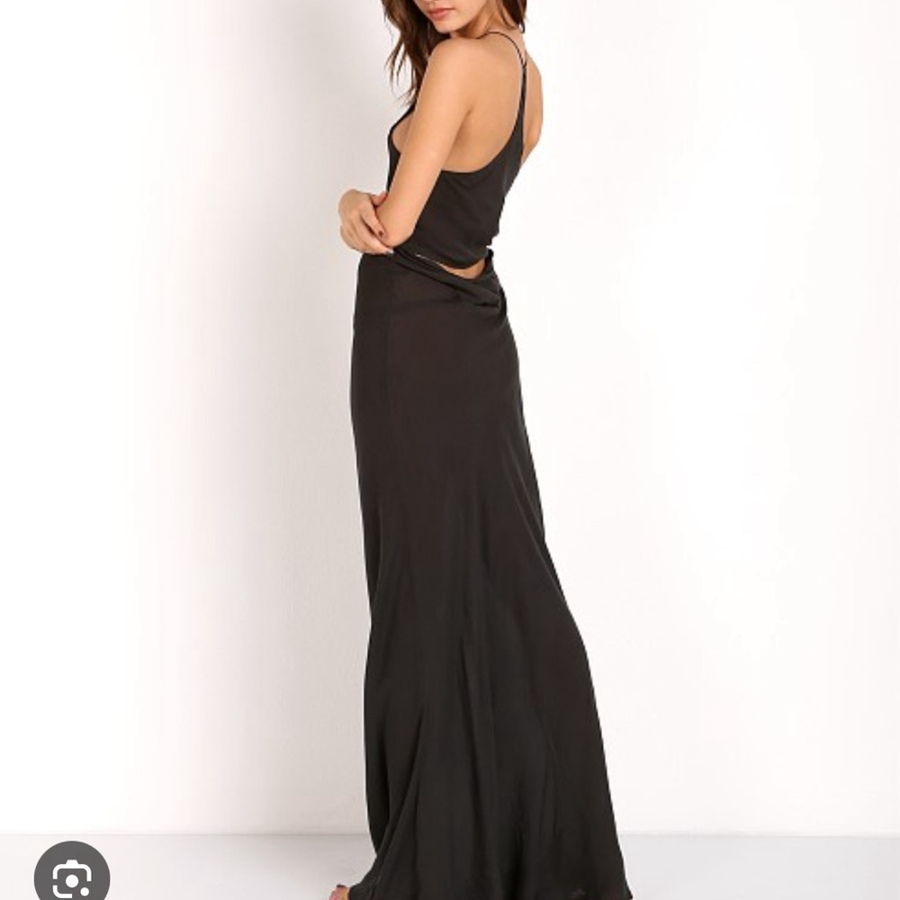 Acacia Maliko dress in Navy blue, size medium (runs small)